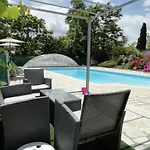 Des Papillons D'hotes Bed & Breakfast *