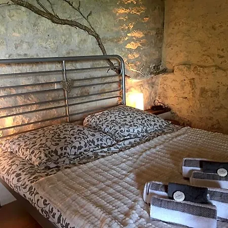 Des Papillons D'hotes Bed & Breakfast *